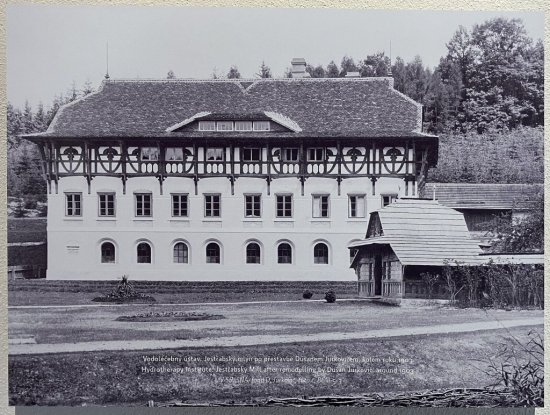 Vodoliečebný ústav. Jastrabský mlyn po prestavbe Dušanom Jurkovičom okolo roku 1903. Foto: MV SR, SNA, fond D. Jurkovič, B6-II-5-3. Reprofoto: Helena Hejhálková